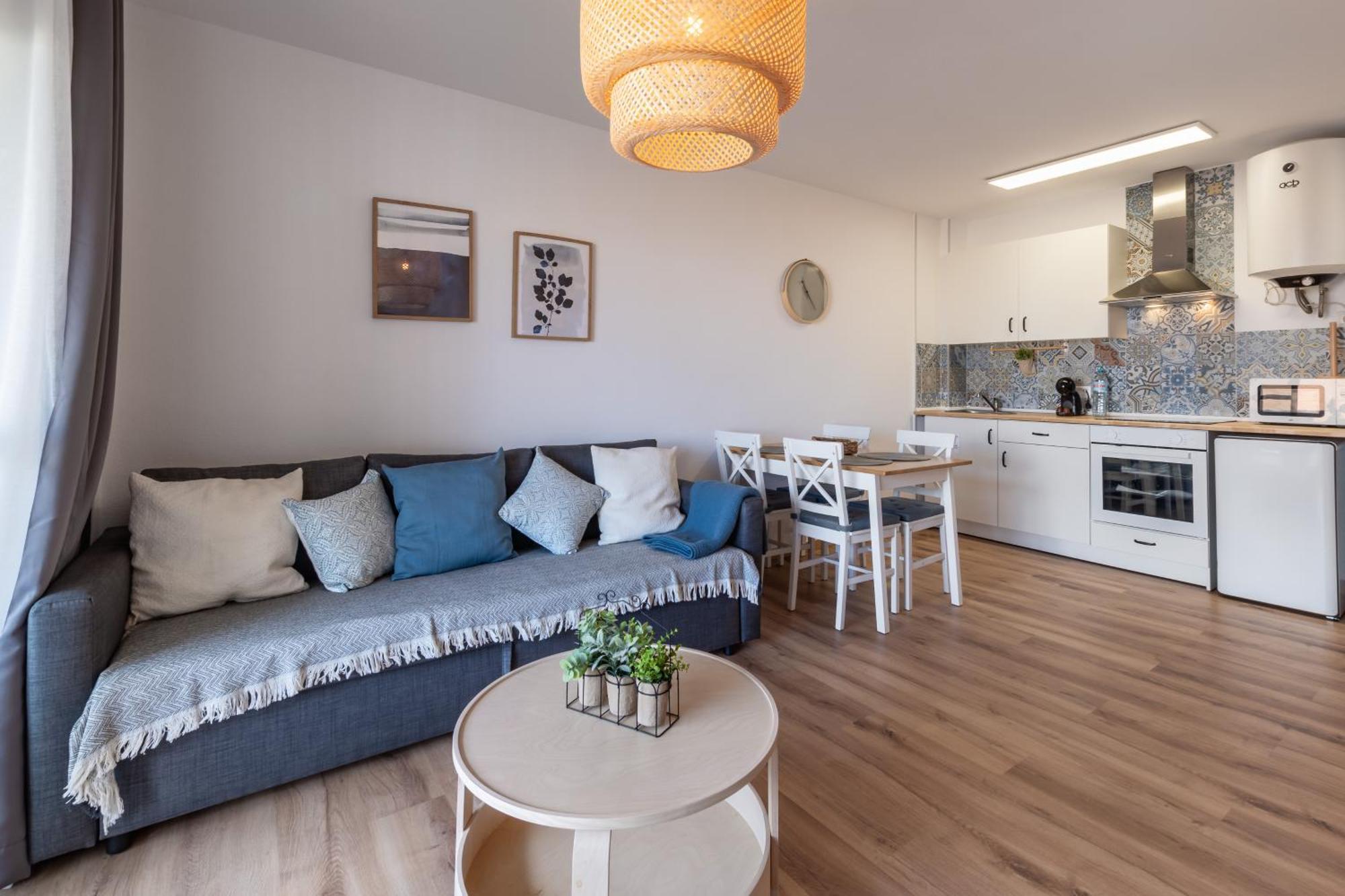 Renovated Apartment On Beachside With Pool ネルハ 部屋 写真