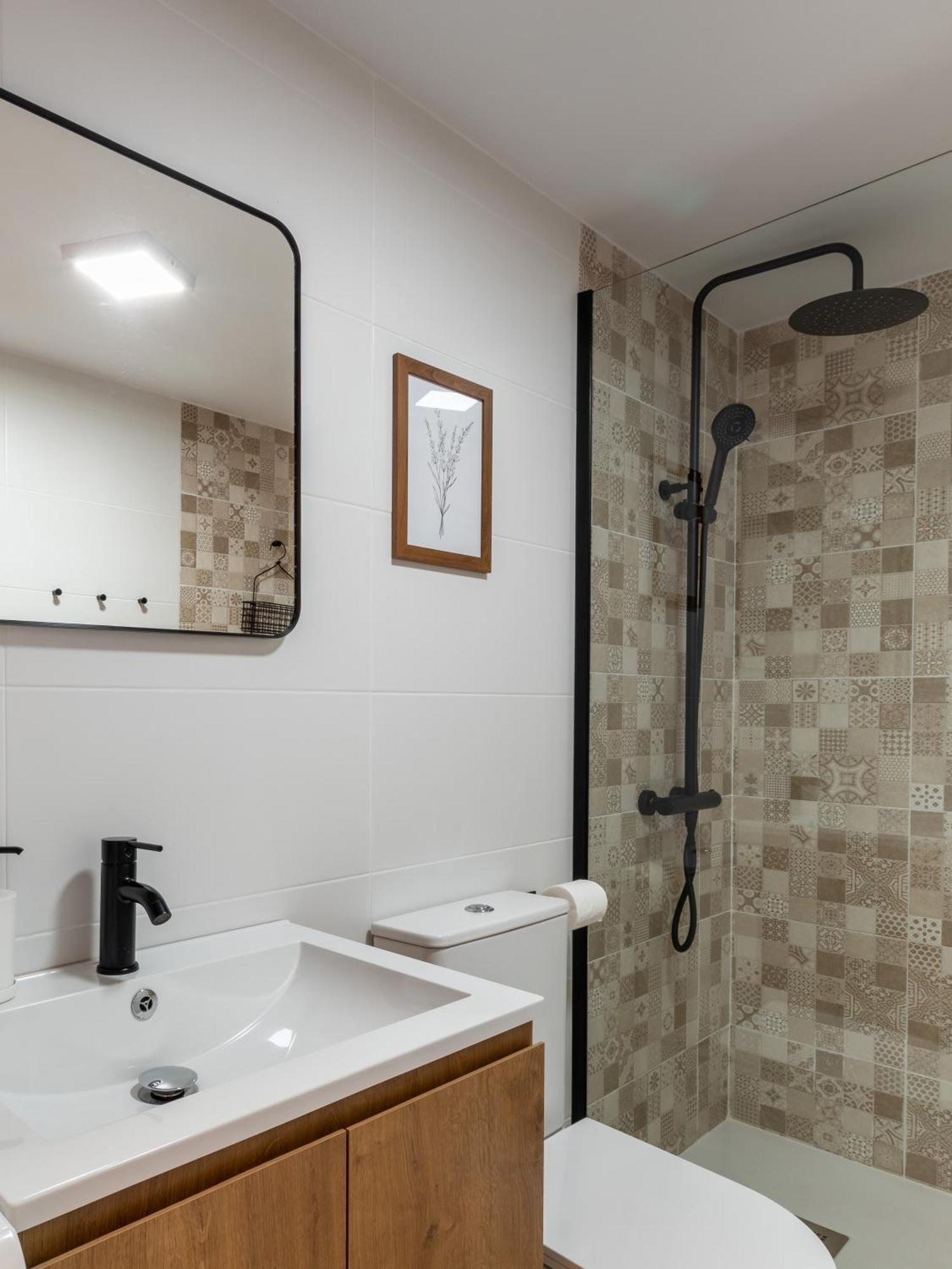Renovated Apartment On Beachside With Pool ネルハ 部屋 写真