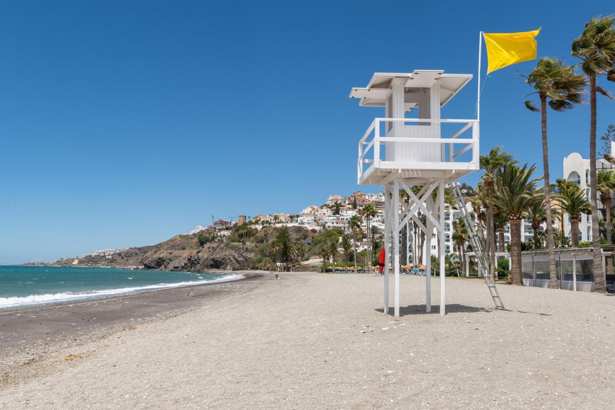 Renovated Apartment On Beachside With Pool ネルハ エクステリア 写真