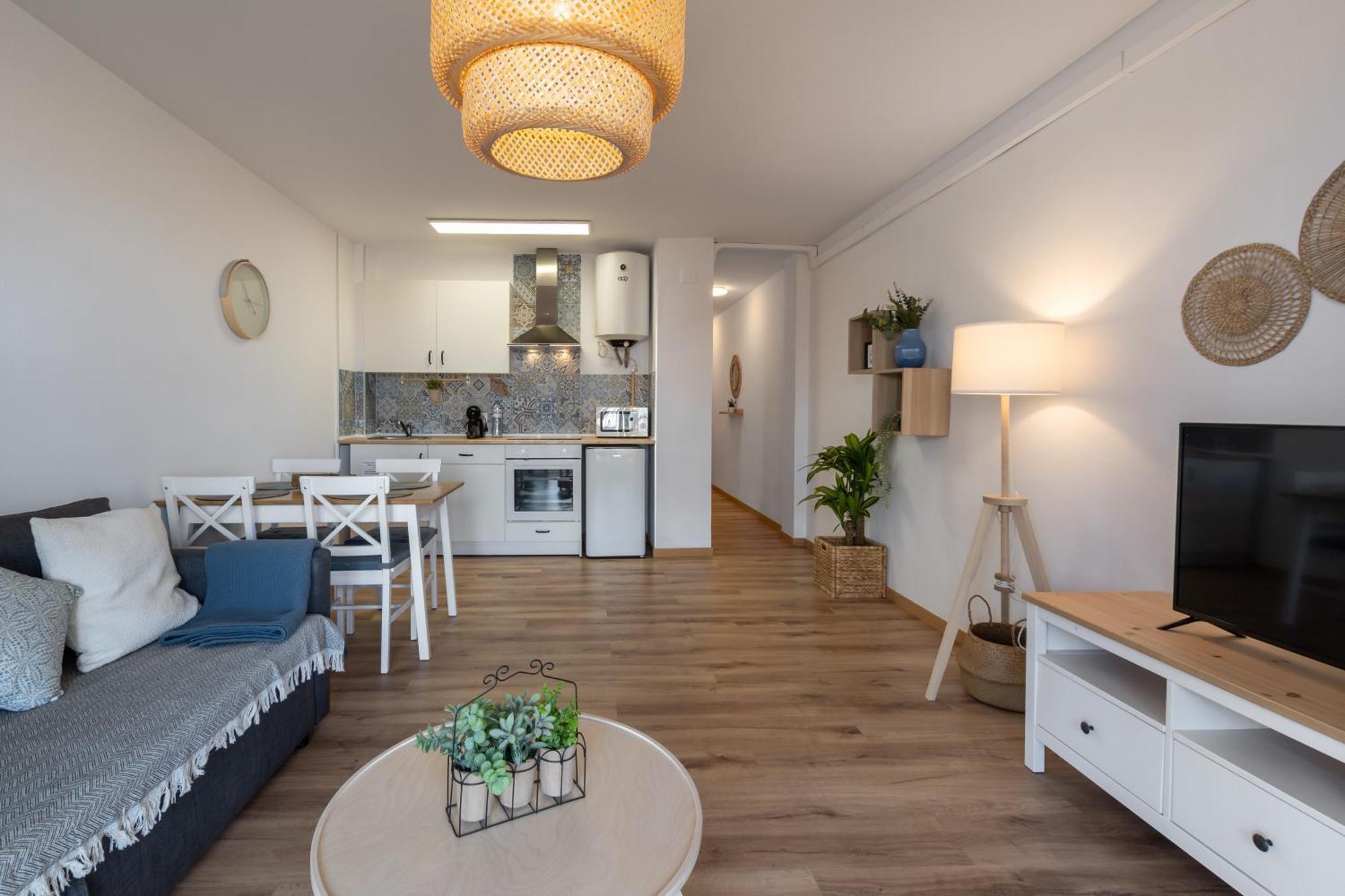 Renovated Apartment On Beachside With Pool ネルハ エクステリア 写真