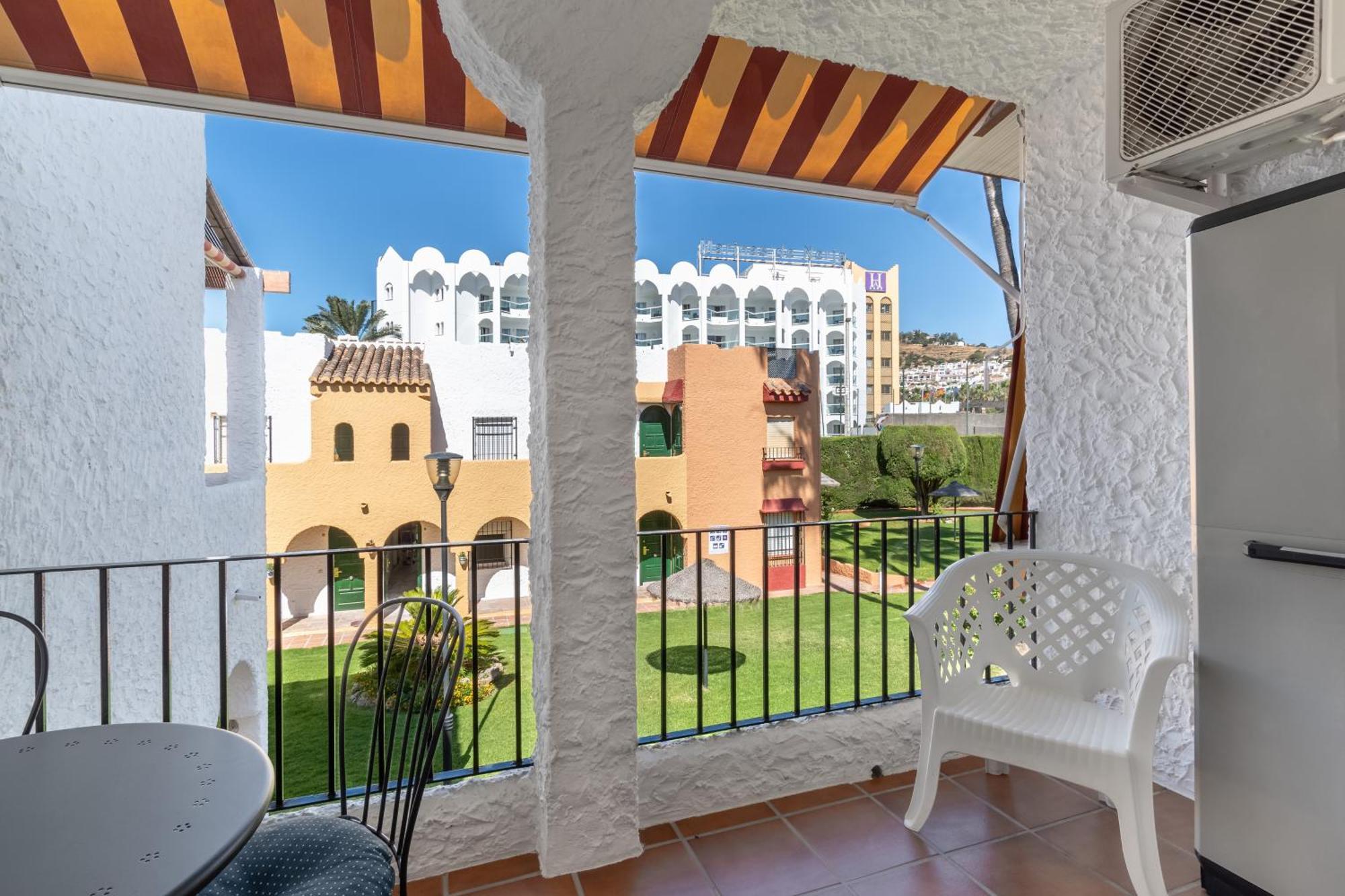 Renovated Apartment On Beachside With Pool ネルハ エクステリア 写真