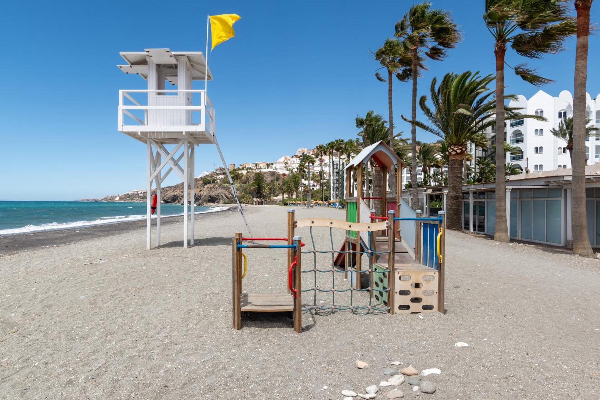 Renovated Apartment On Beachside With Pool ネルハ エクステリア 写真